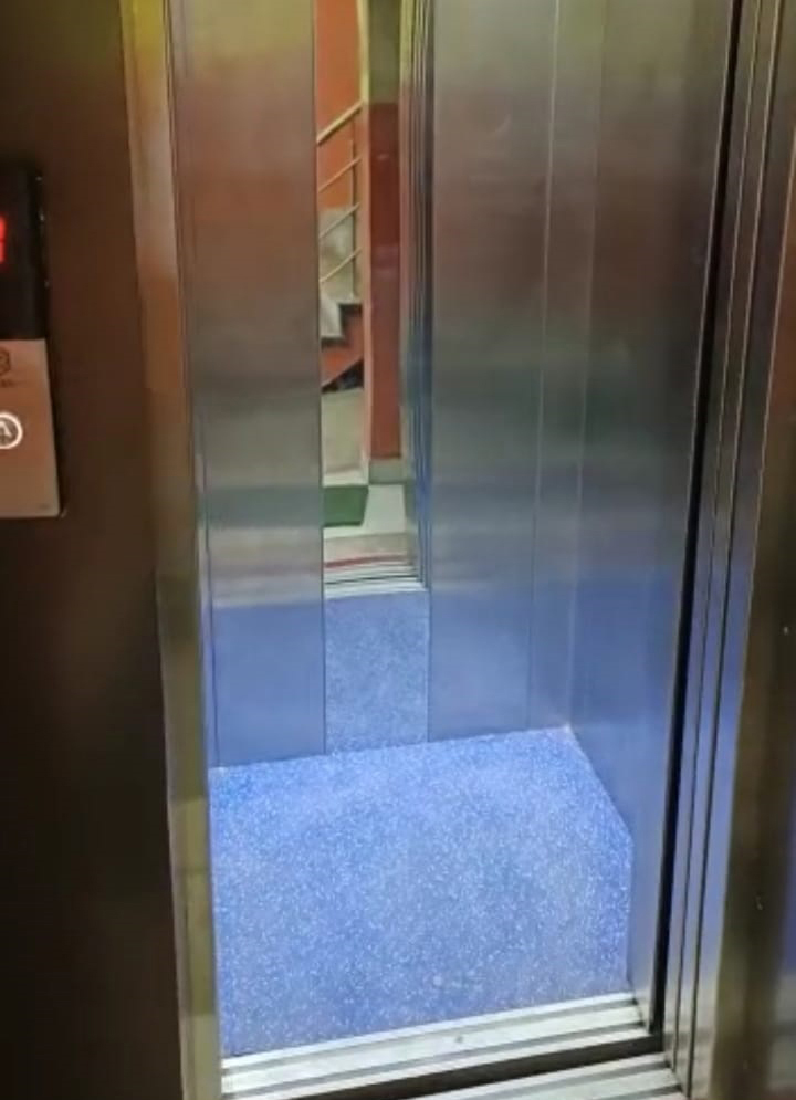 Hydraulic Lift - Iris Engineering Co.